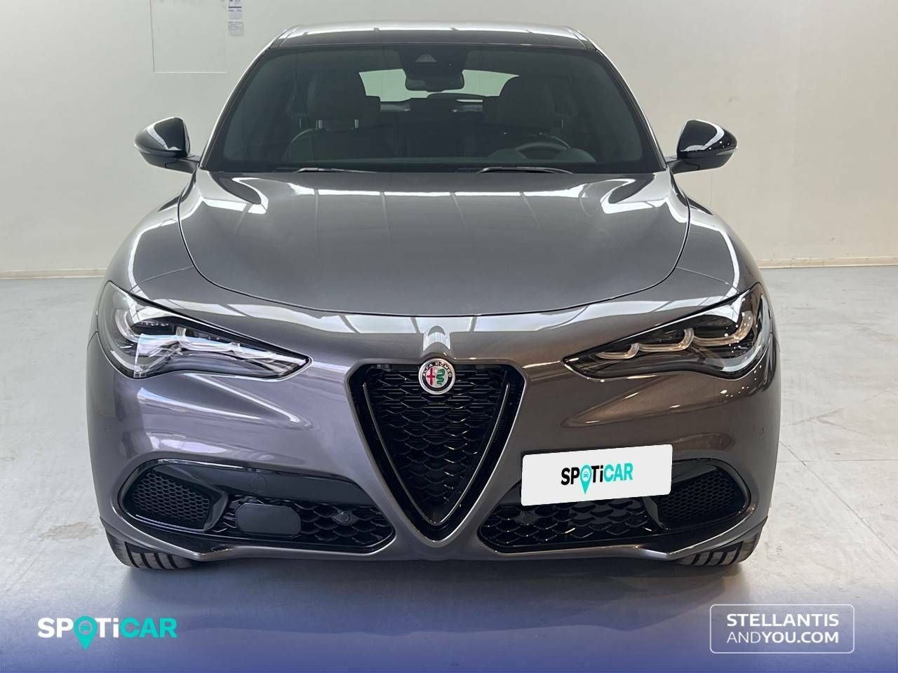 Foto Alfa Romeo Stelvio 2