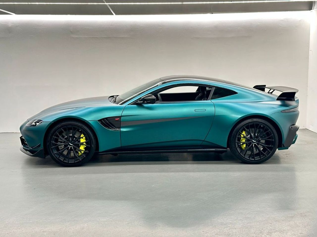 Foto Aston martin Vantage 3