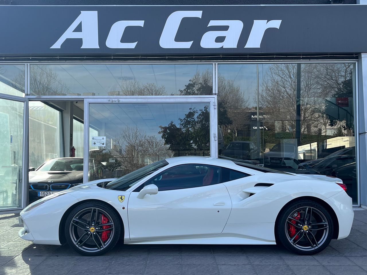 Foto Ferrari 488 1