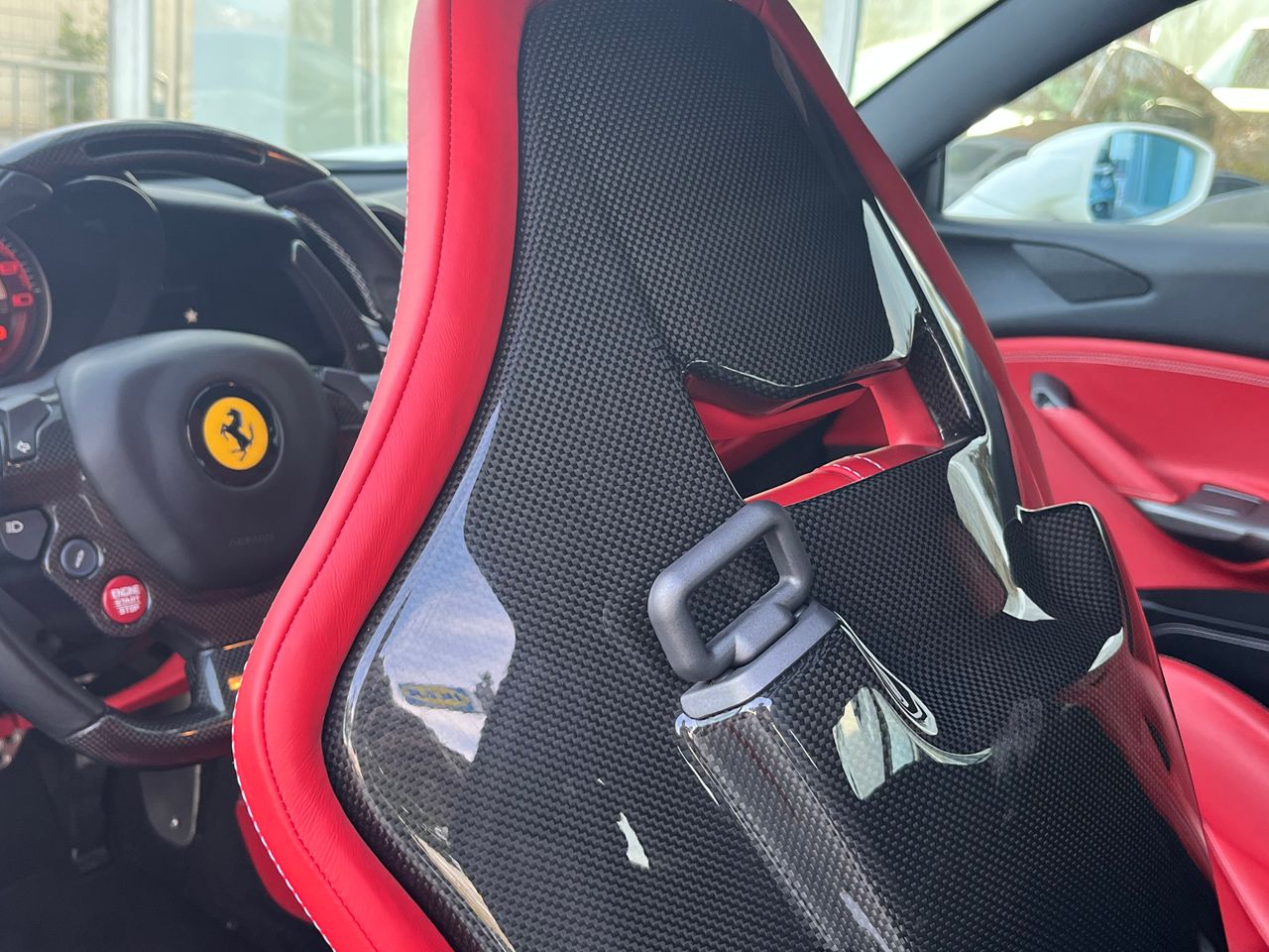 Foto Ferrari 488 8