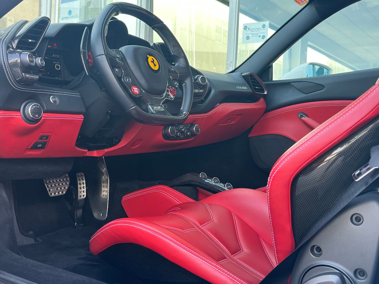 Foto Ferrari 488 11