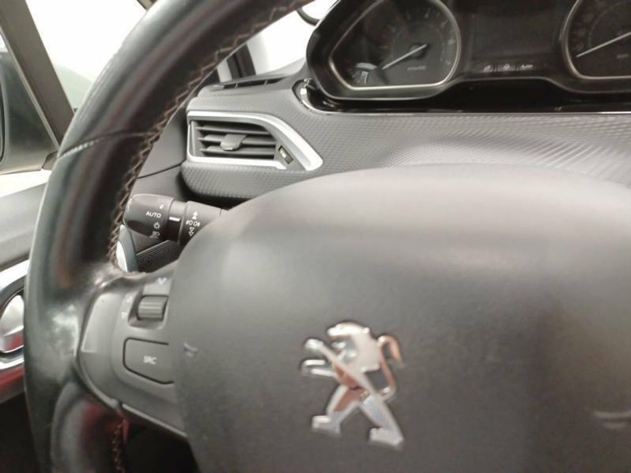 Foto Peugeot 2008 15