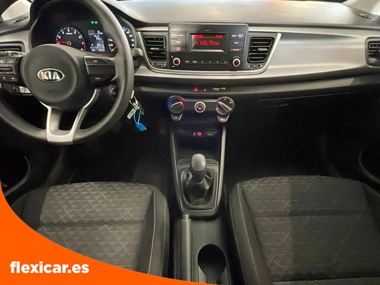 Foto Kia Rio 8