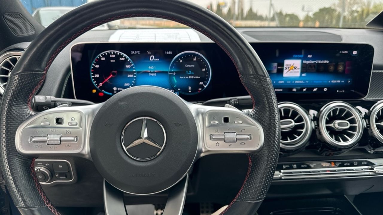 Foto Mercedes-Benz Clase GLB 9