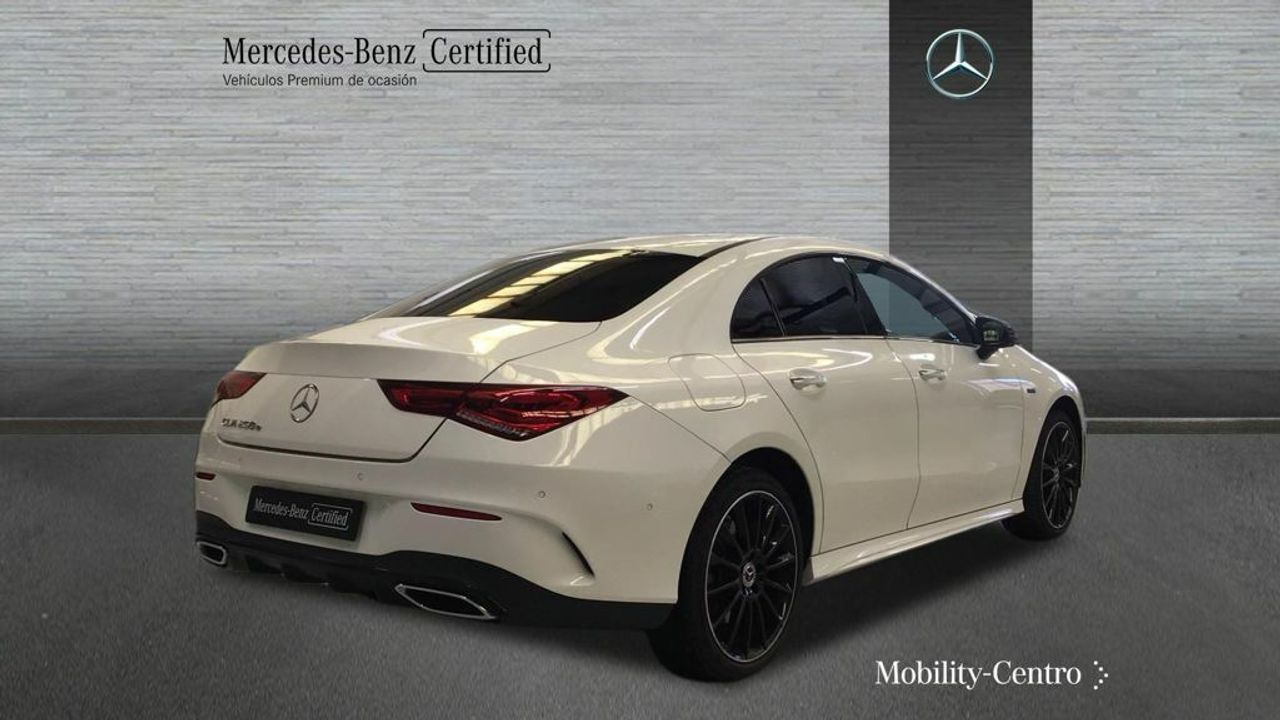 Foto Mercedes-Benz Clase CLA 2