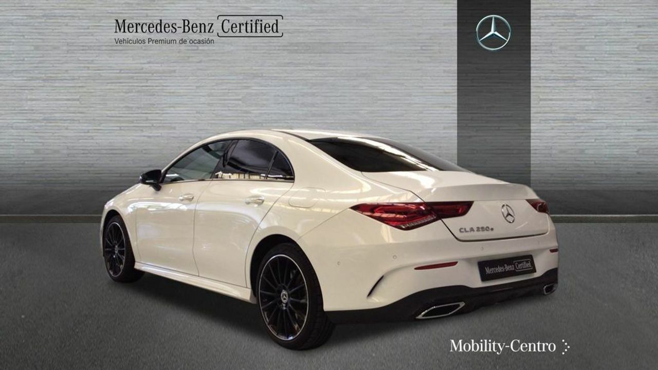 Foto Mercedes-Benz Clase CLA 4