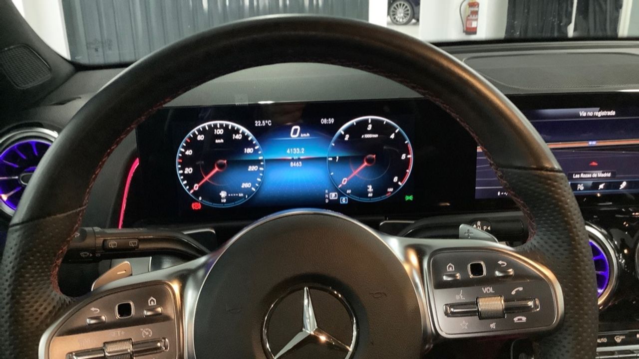 Foto Mercedes-Benz Clase GLB 9