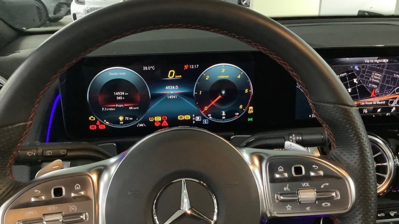 Foto Mercedes-Benz Clase GLB 14