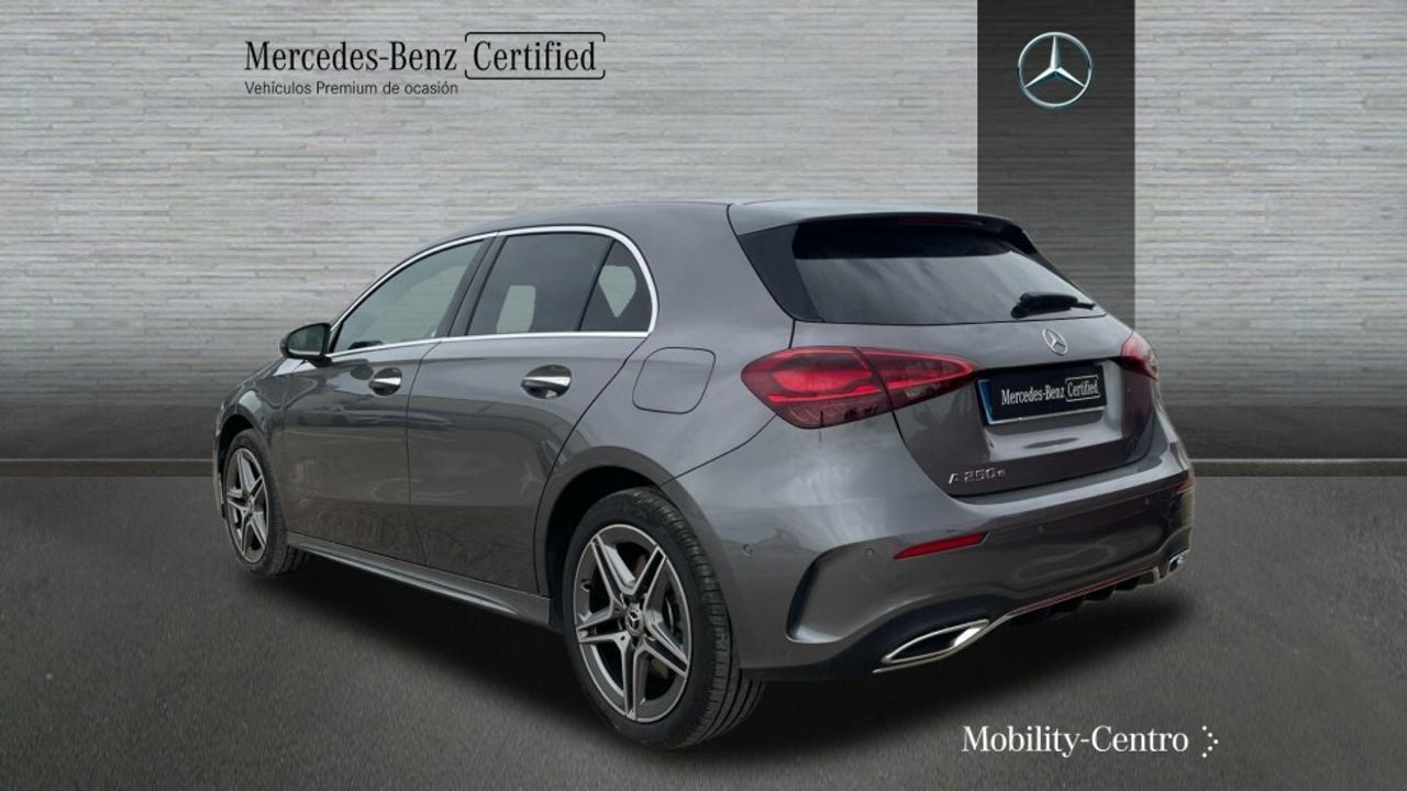 Foto Mercedes-Benz Clase A 4