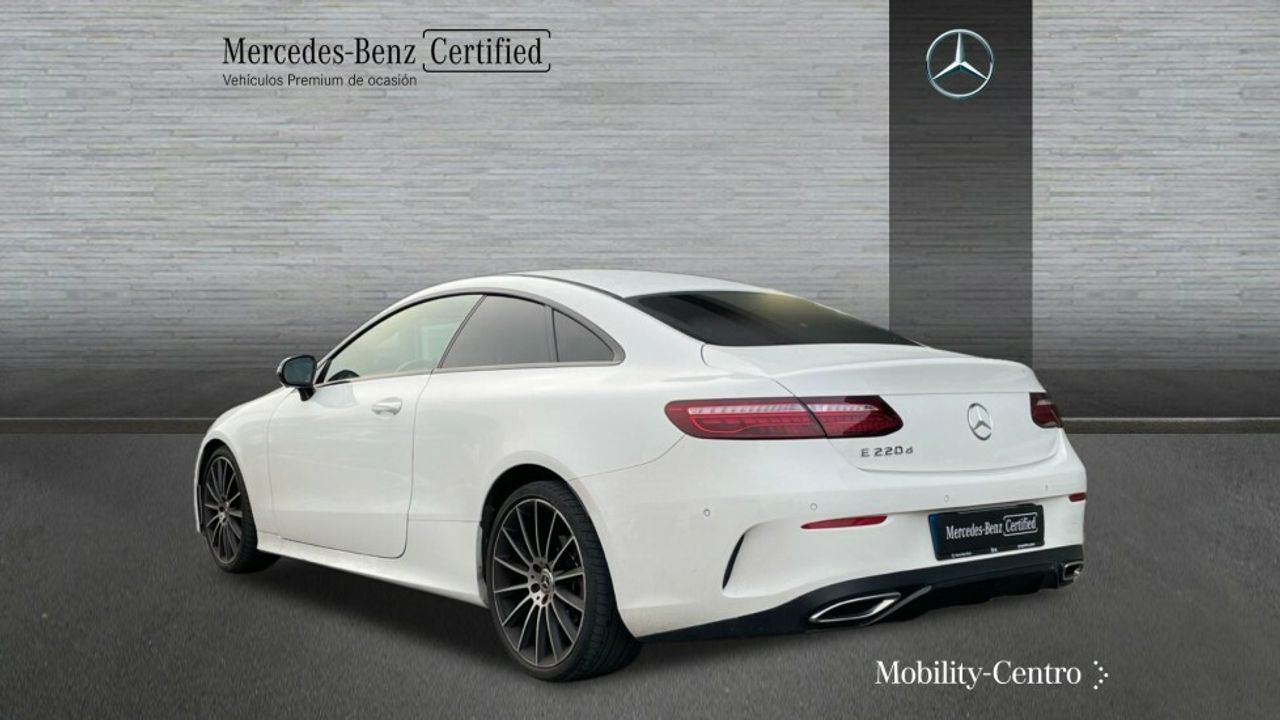 Foto Mercedes-Benz Clase E 4