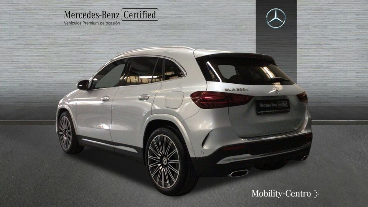 Foto Mercedes-Benz Clase GLA 4