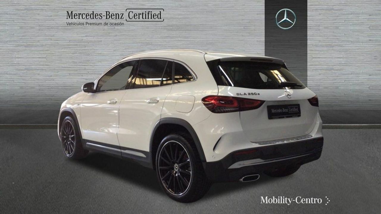 Foto Mercedes-Benz Clase GLA 4