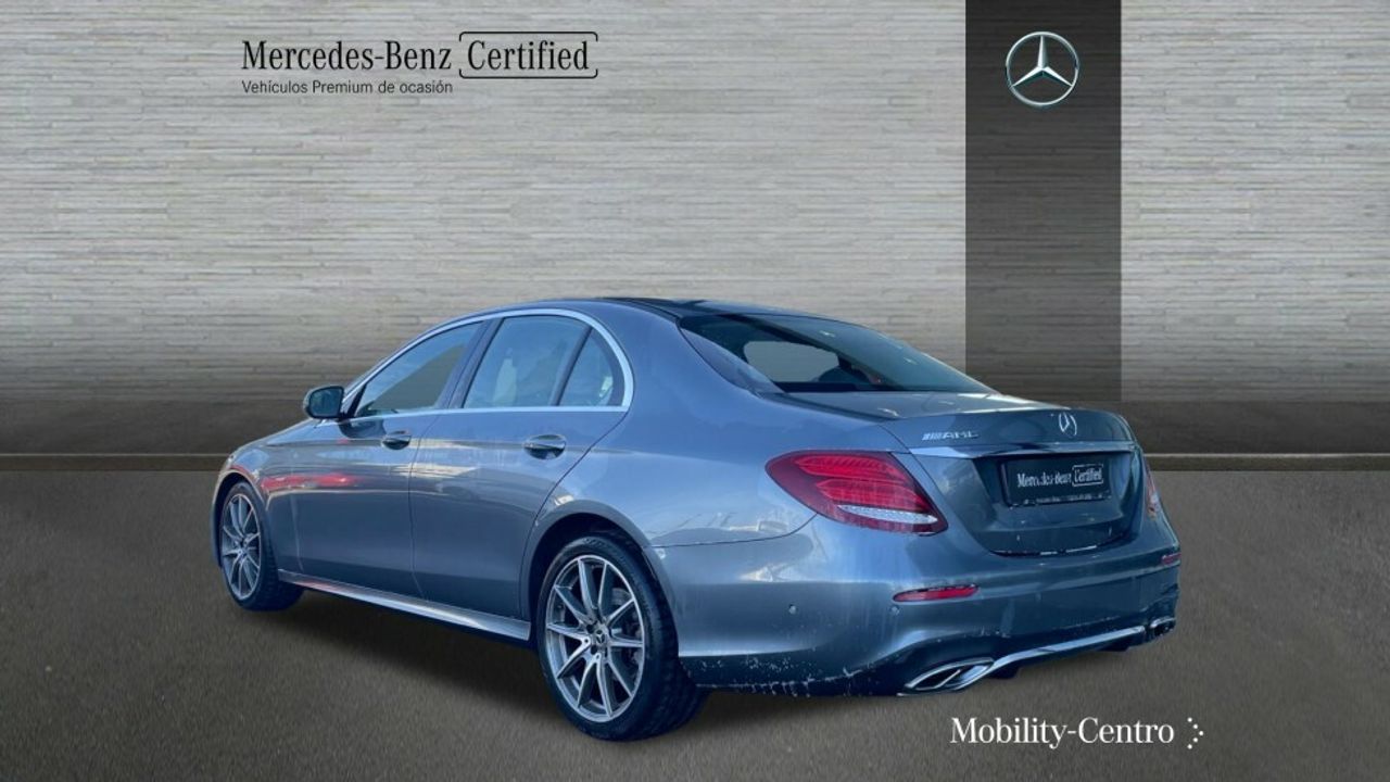 Foto Mercedes-Benz Clase E 4