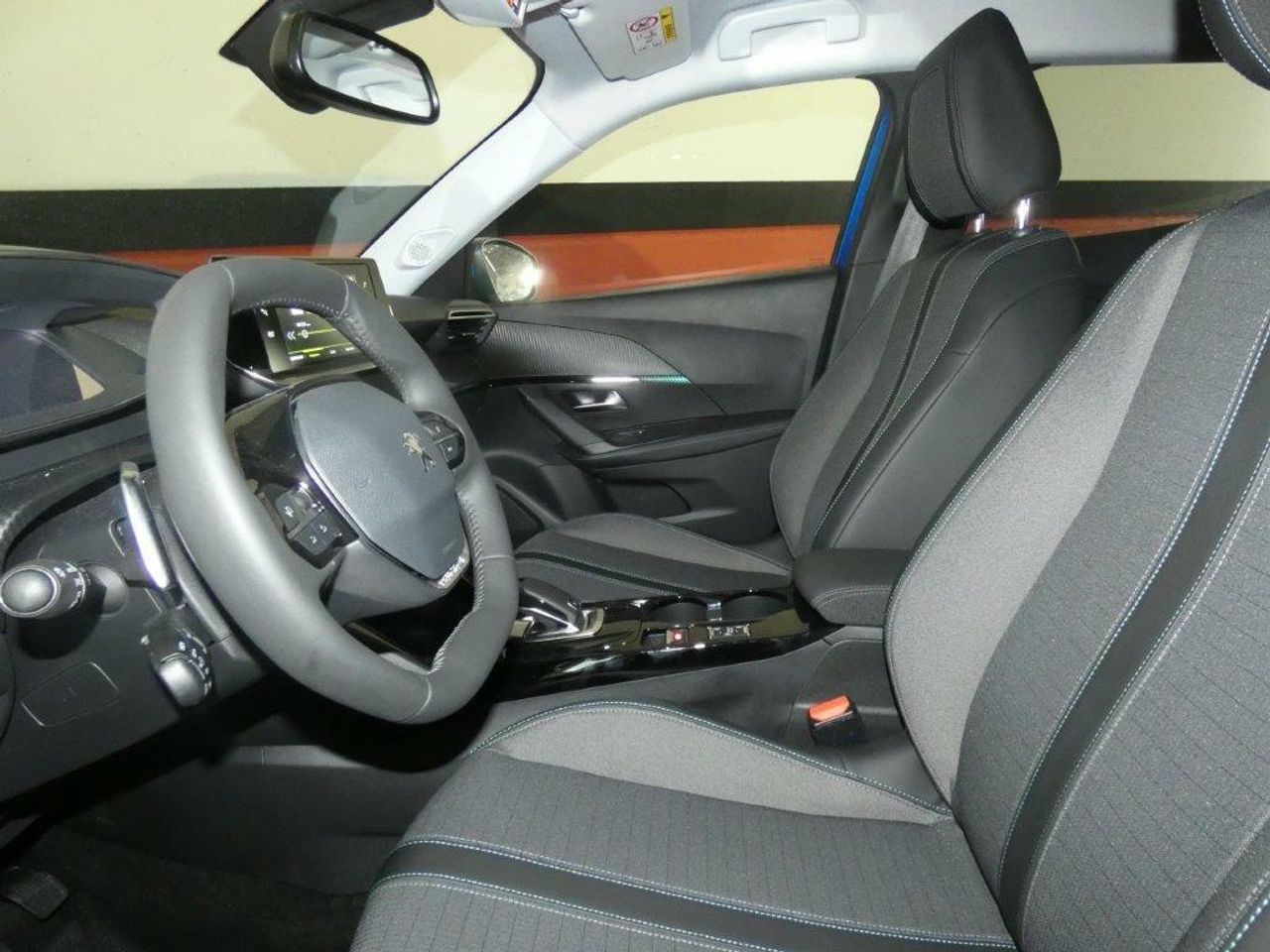 Foto Peugeot 2008 13