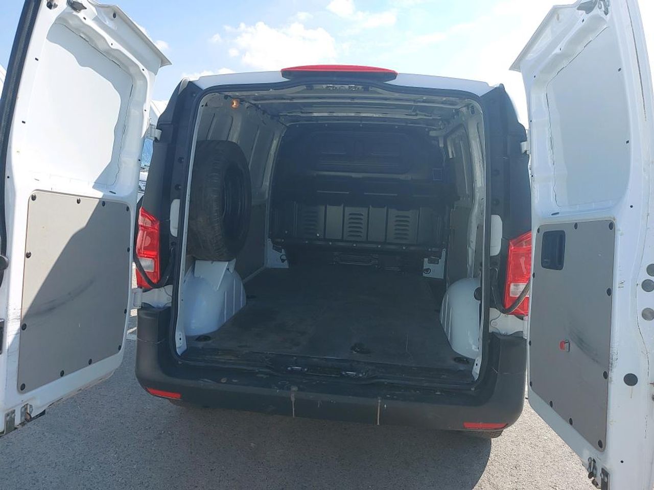 Foto Mercedes-Benz Vito 5