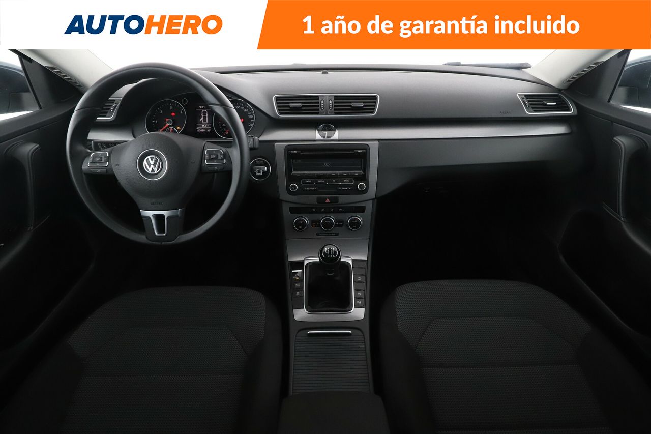 Foto Volkswagen Passat 12