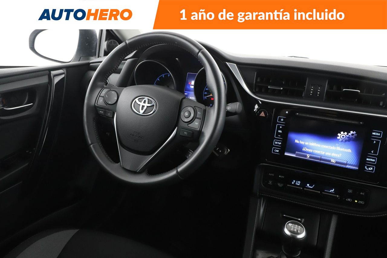 Foto Toyota Auris 13