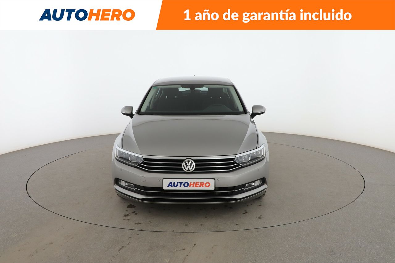 Foto Volkswagen Passat 9