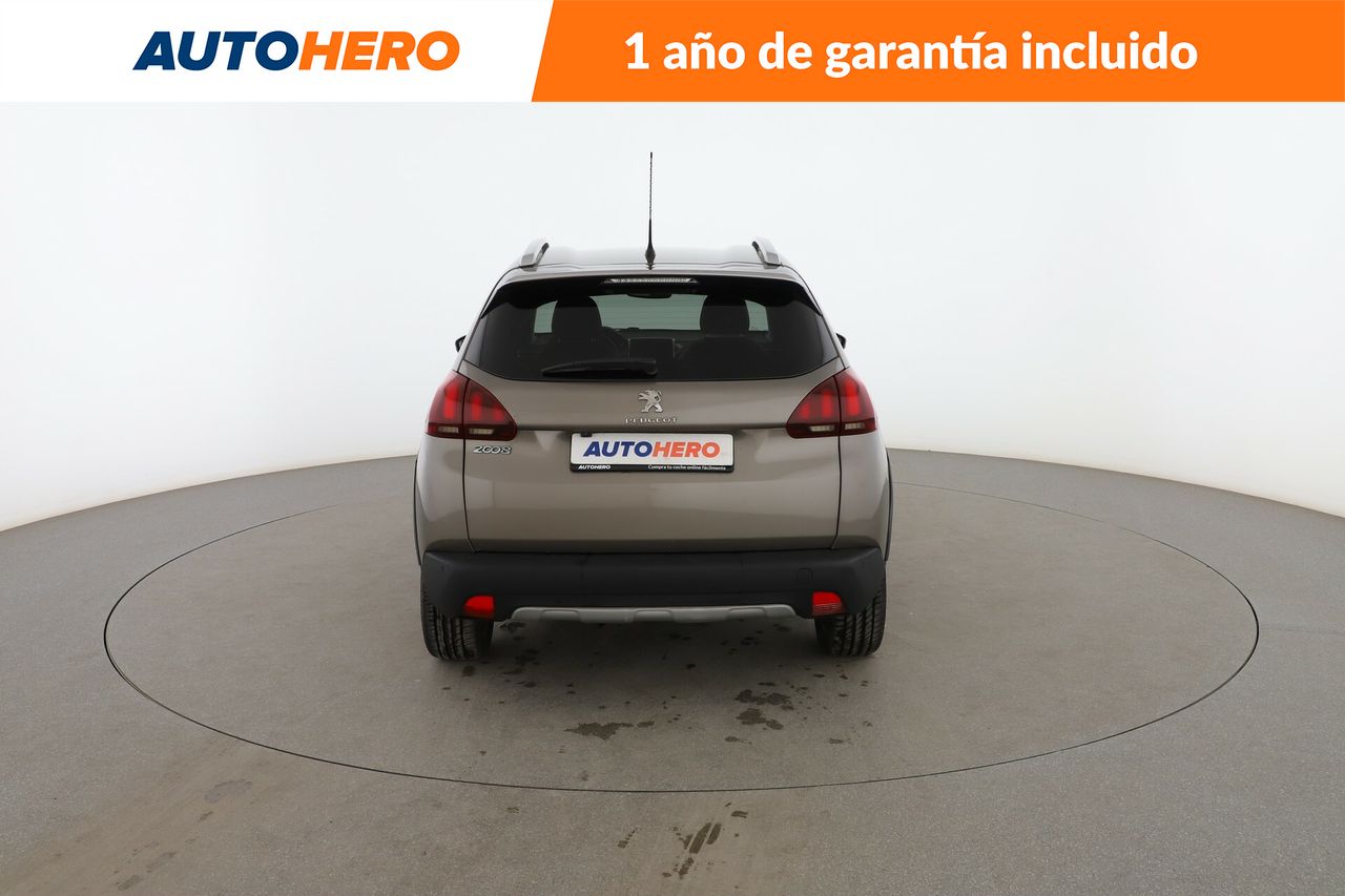 Foto Peugeot 2008 5