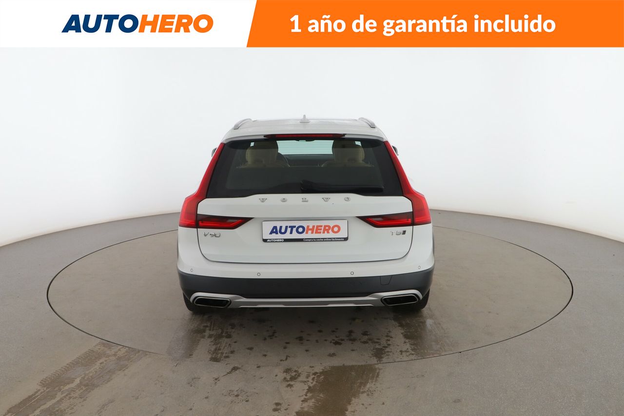 Foto Volvo V90 Cross Country 5