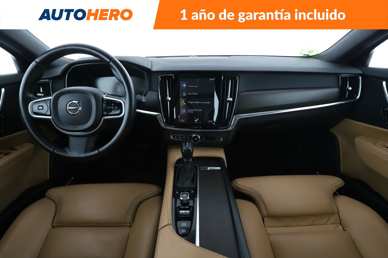 Foto Volvo V90 Cross Country 12