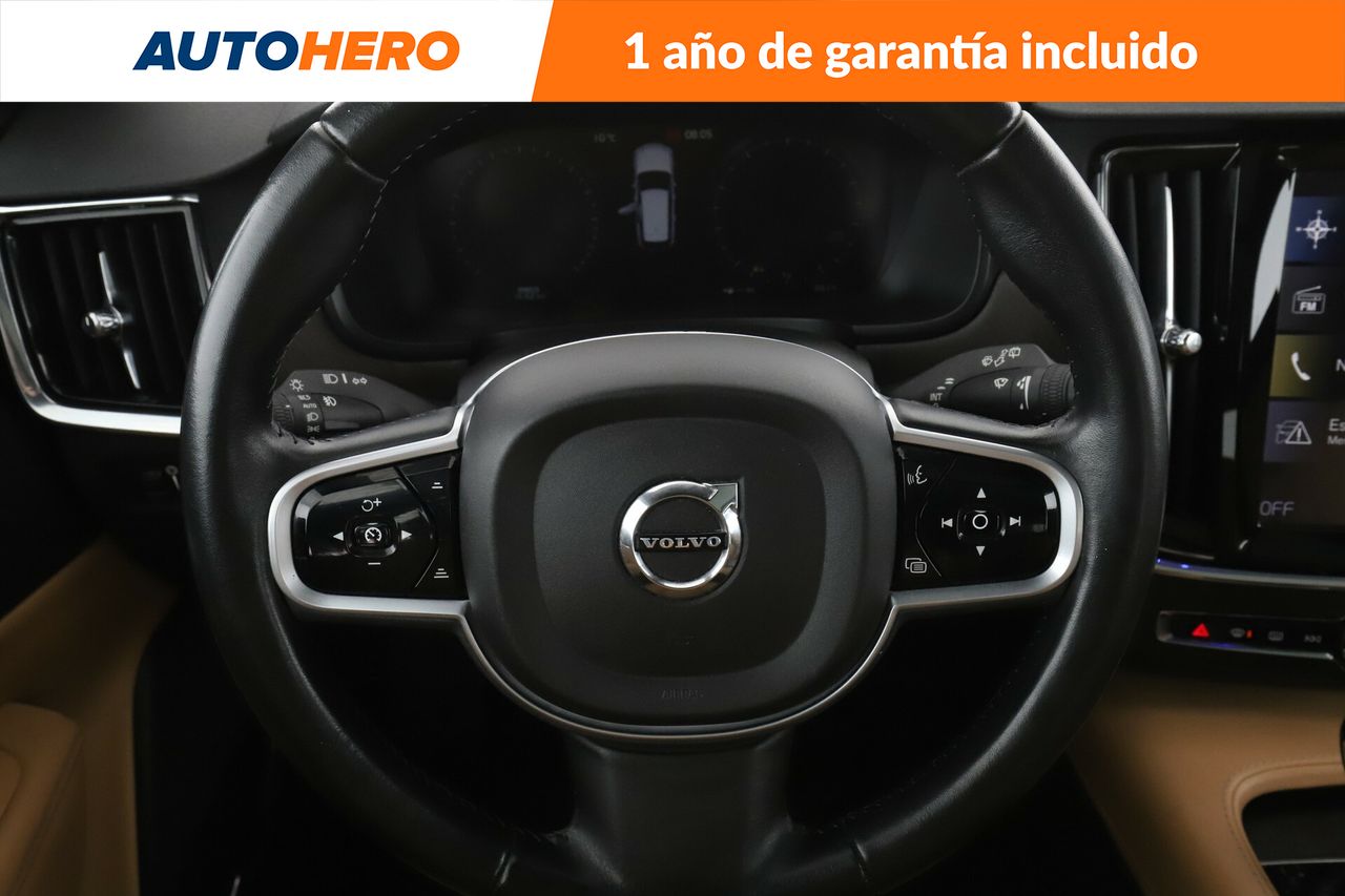 Foto Volvo V90 Cross Country 18