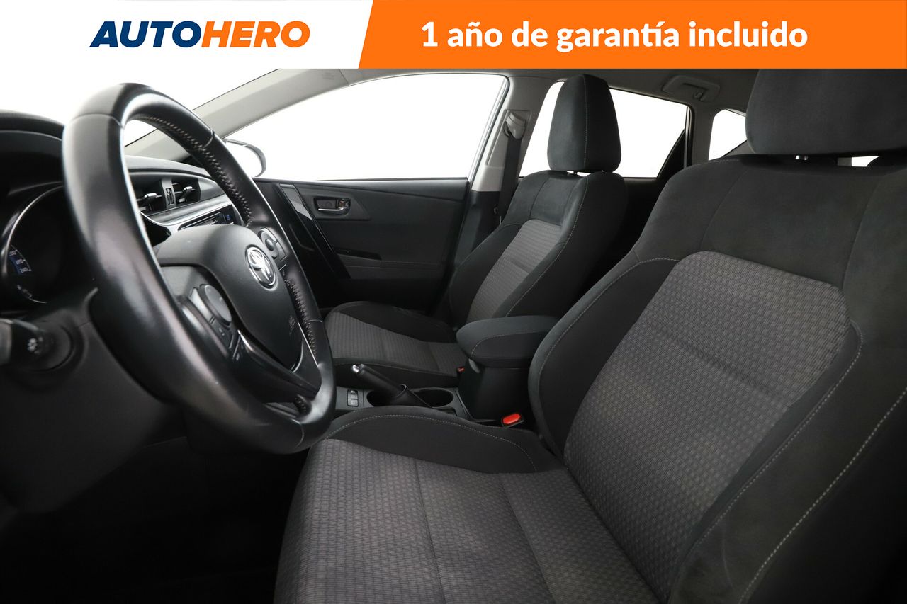 Foto Toyota Auris 11