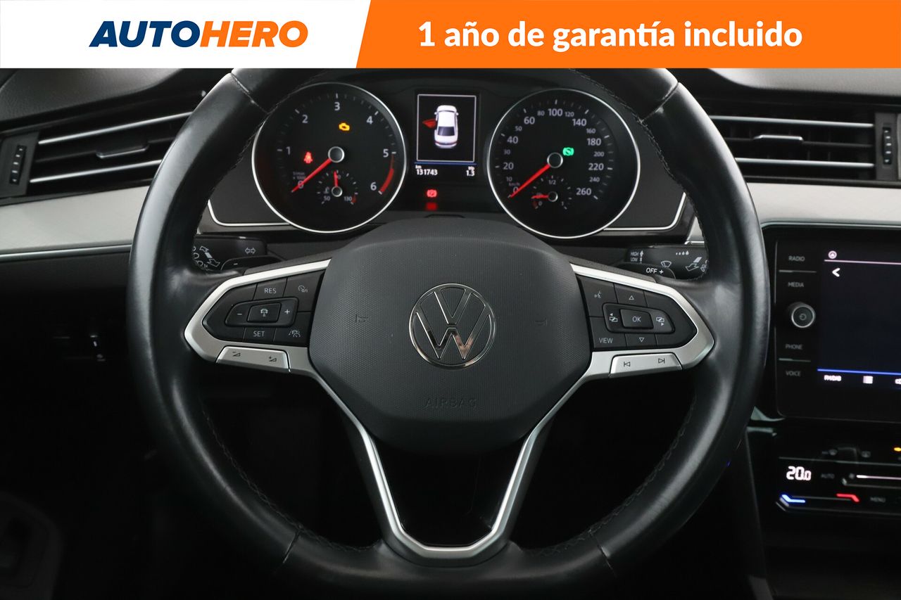 Foto Volkswagen Passat 19