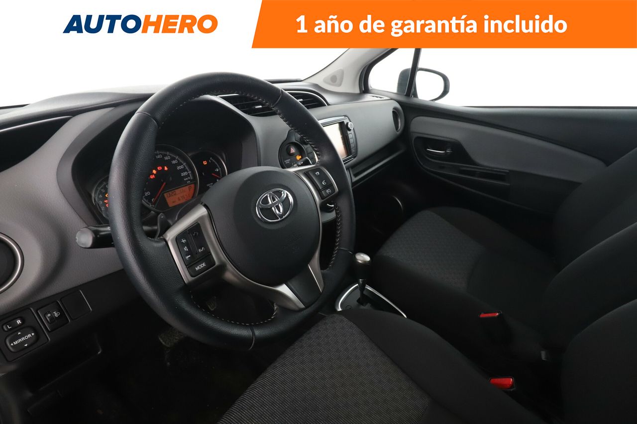 Foto Toyota Yaris 12