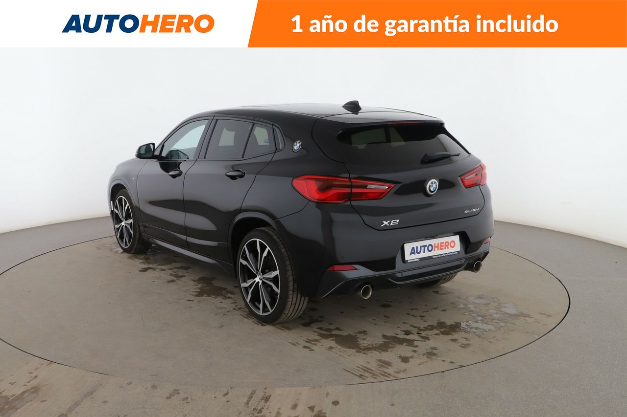 Foto BMW X2 4