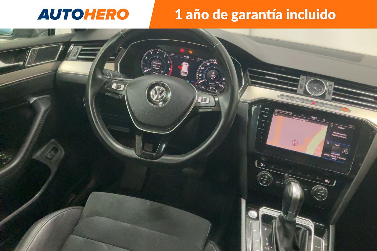 Foto Volkswagen Passat 12