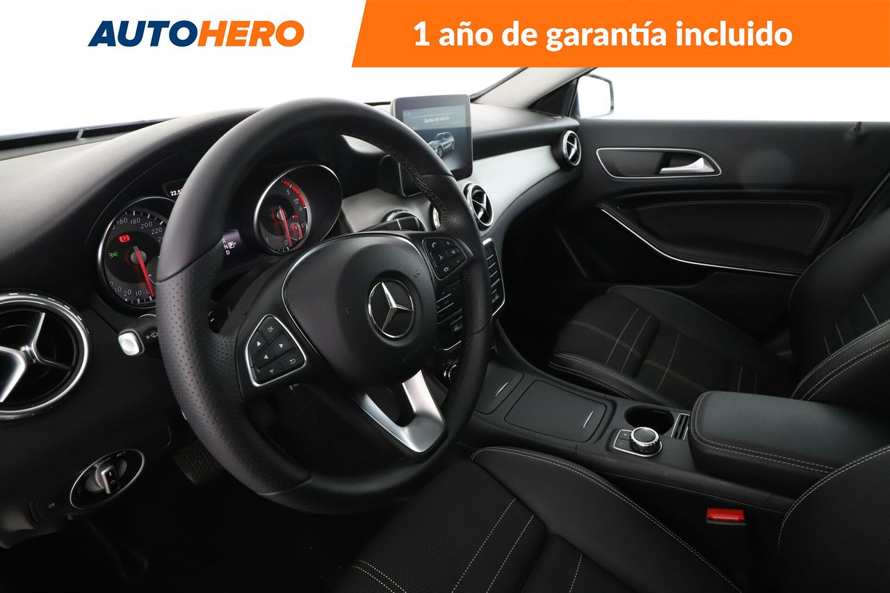 Foto Mercedes-Benz Clase GLA 11