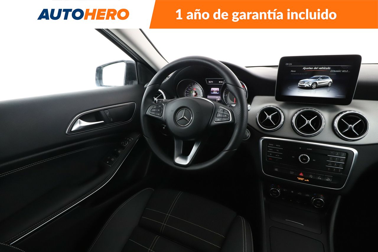 Foto Mercedes-Benz Clase GLA 13