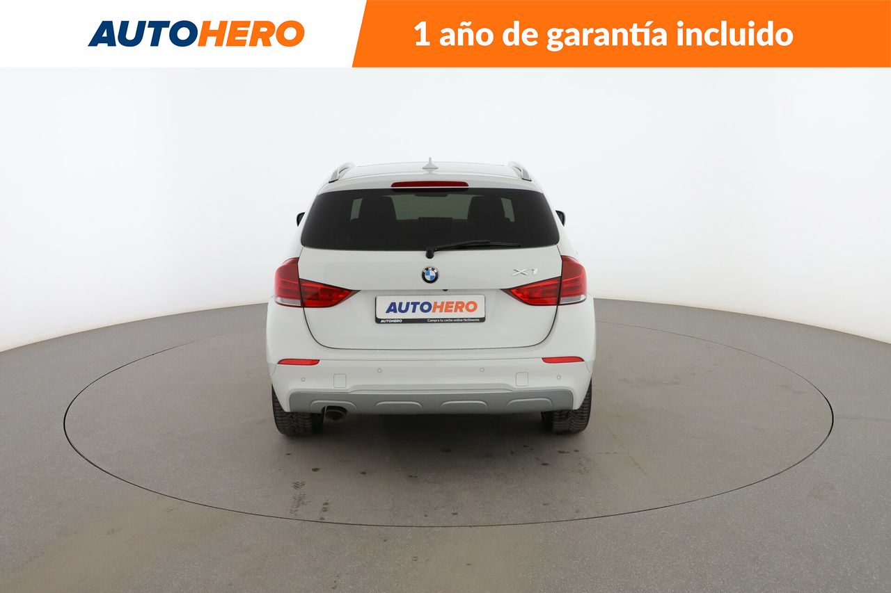 Foto BMW X1 4