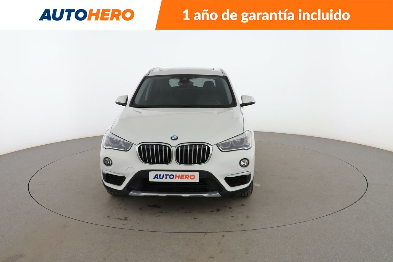 Foto BMW X1 9