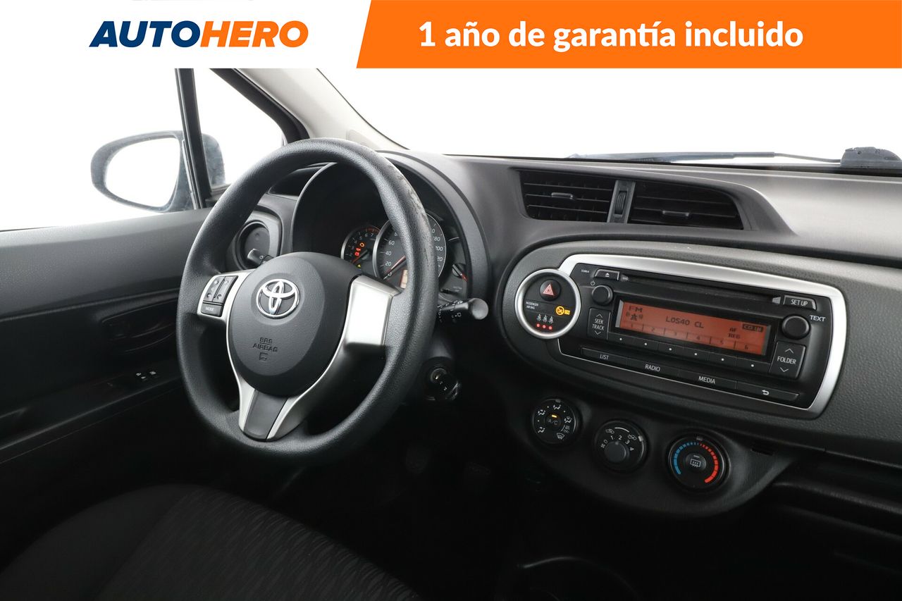 Foto Toyota Yaris 13