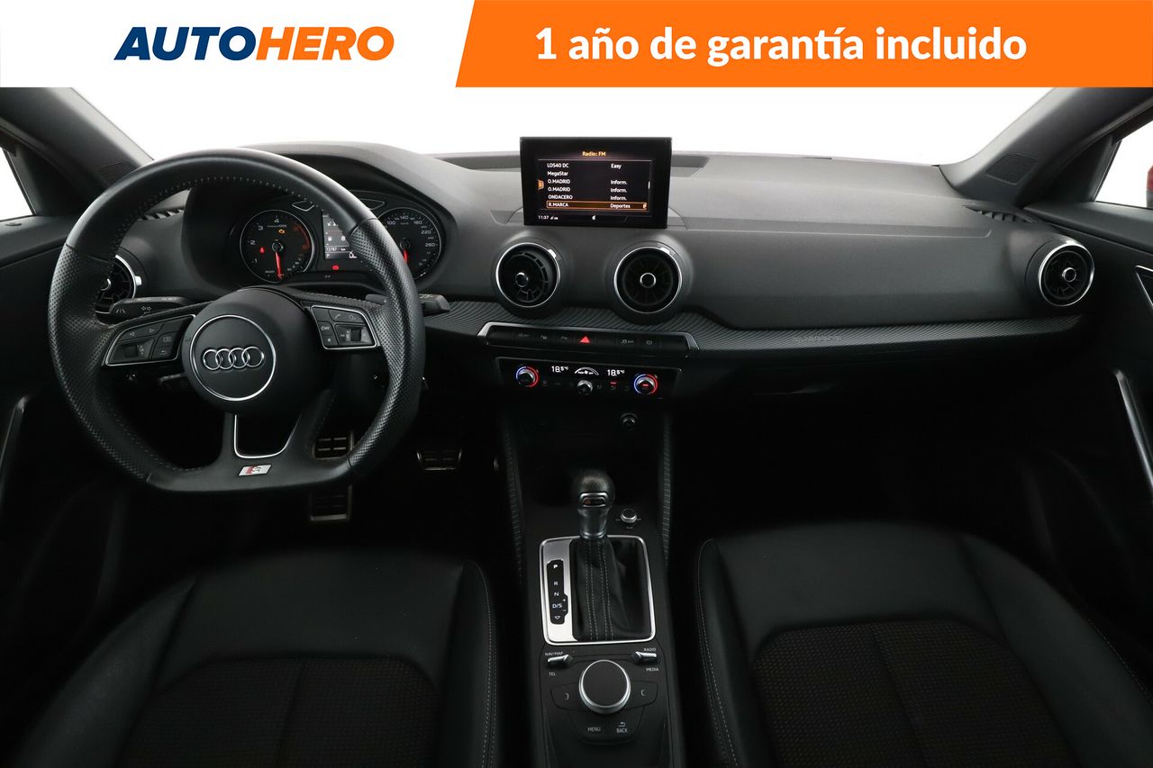 Foto Audi Q2 12