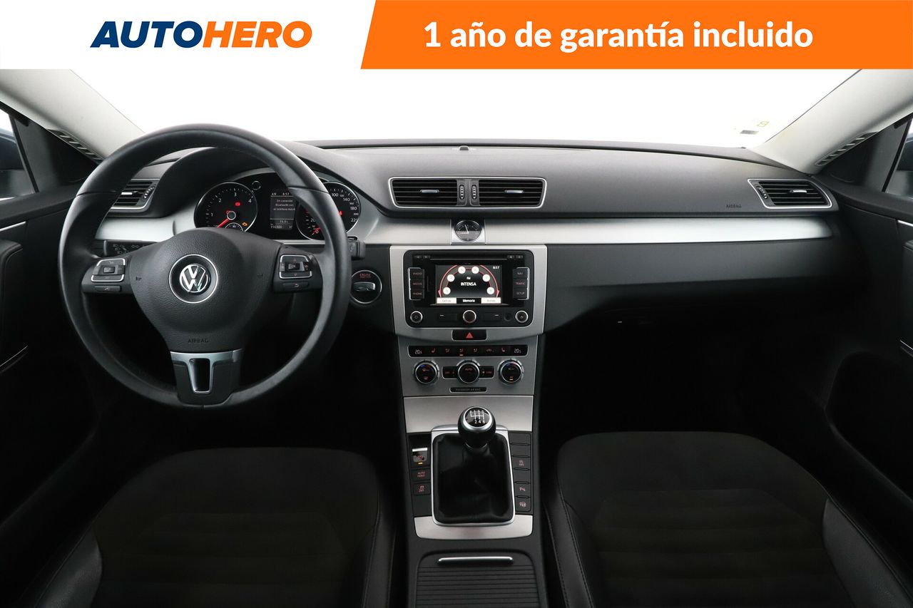 Foto Volkswagen Passat 12