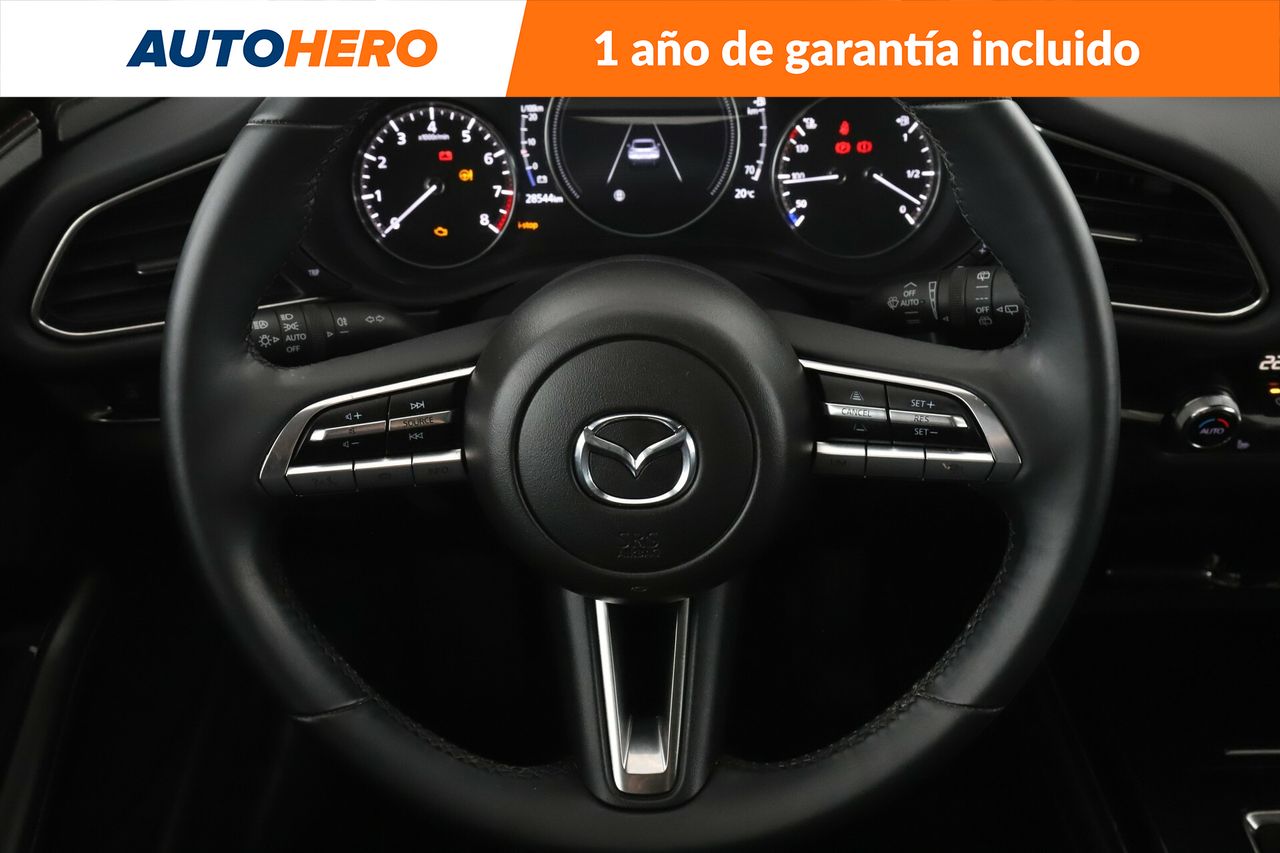 Foto Mazda CX-30 18