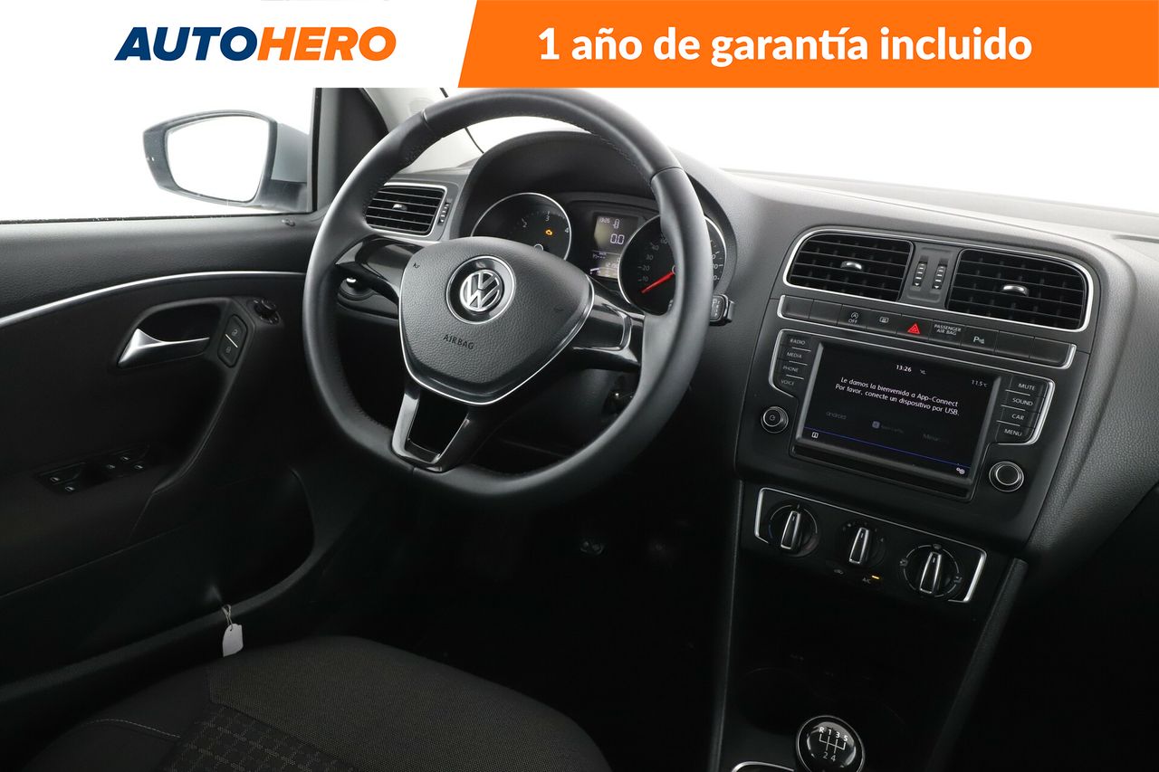 Foto Volkswagen Polo 14