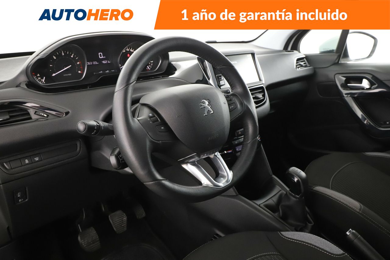 Foto Peugeot 208 11