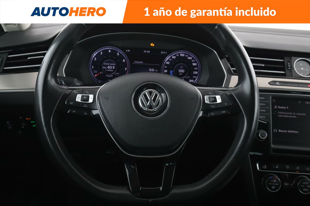 Foto Volkswagen Passat 18