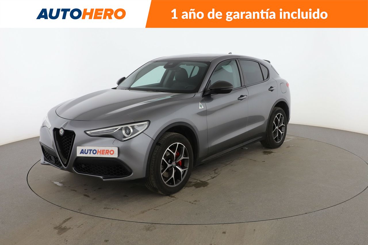 Foto Alfa Romeo Stelvio 1