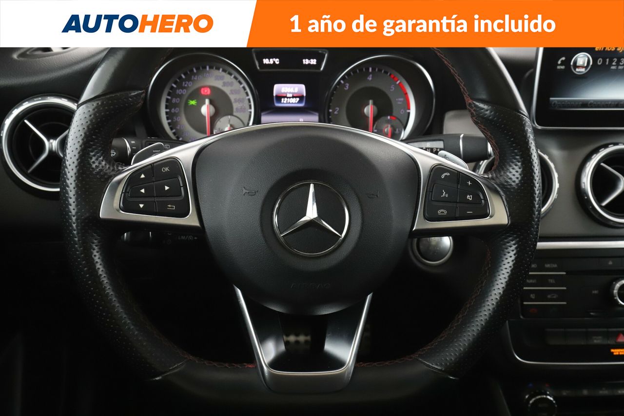 Foto Mercedes-Benz Clase GLA 20