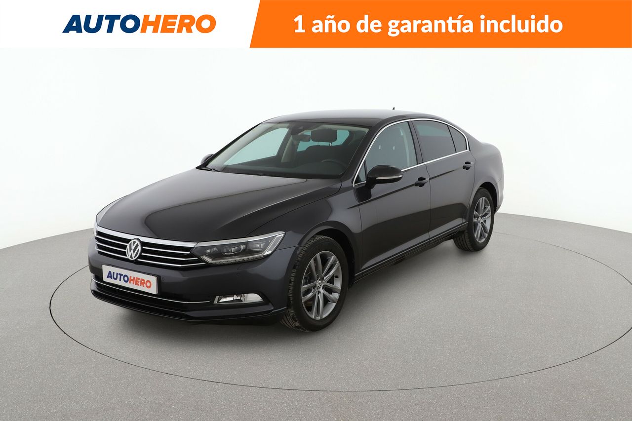 Foto Volkswagen Passat 1