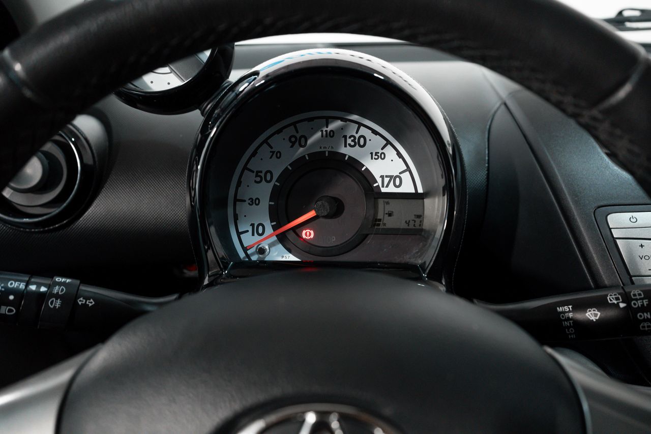 Foto Toyota Aygo 13