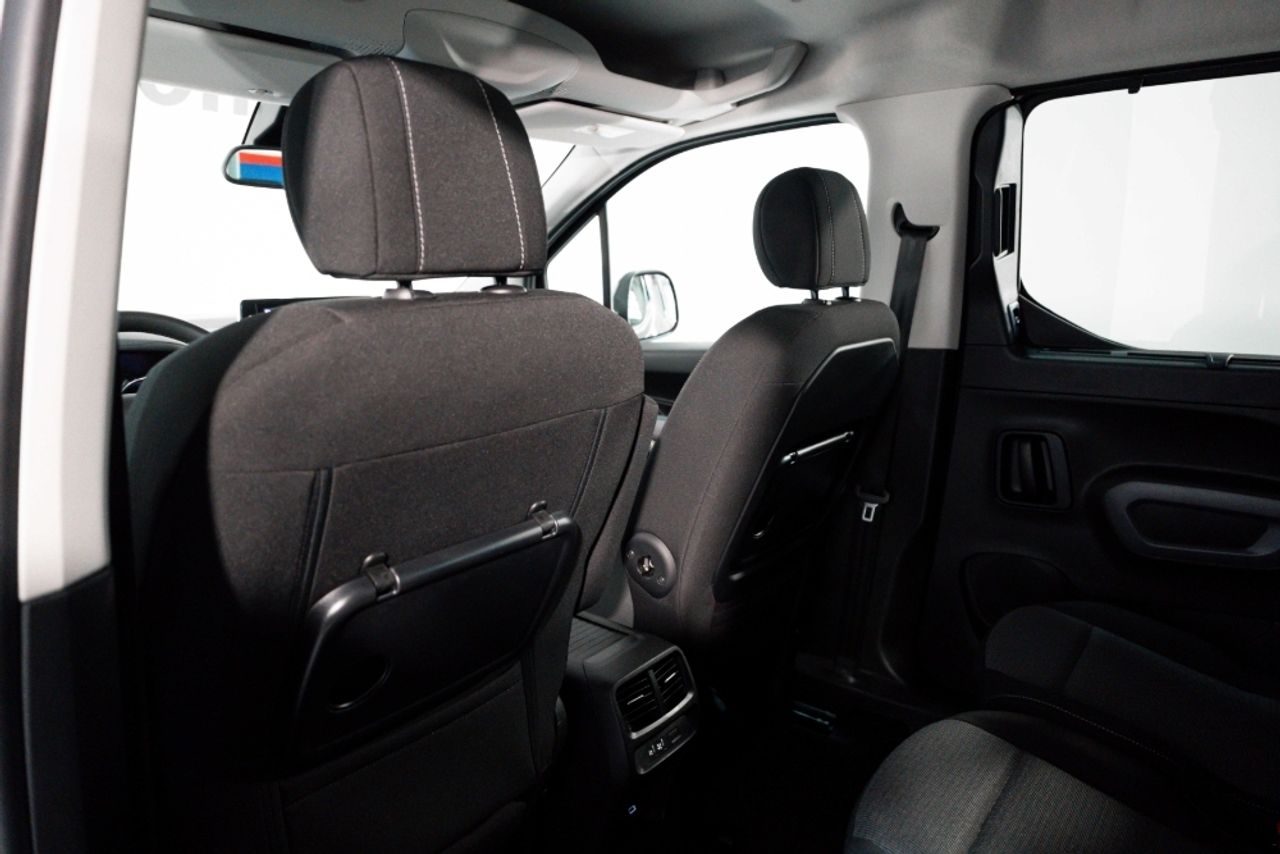 Foto Toyota Proace Verso 29