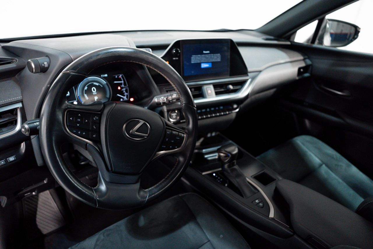 Foto Lexus UX 7