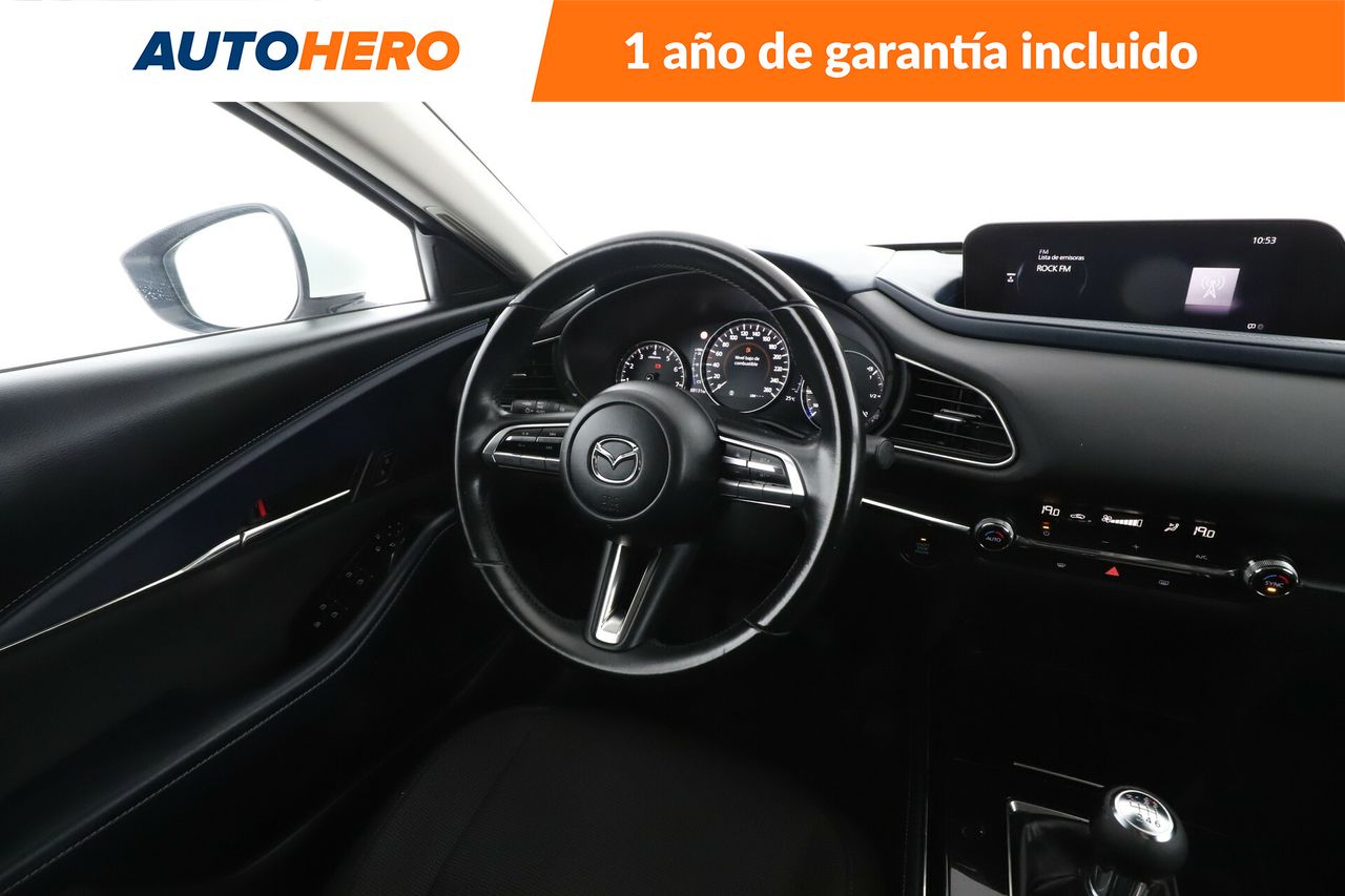 Foto Mazda CX-30 14