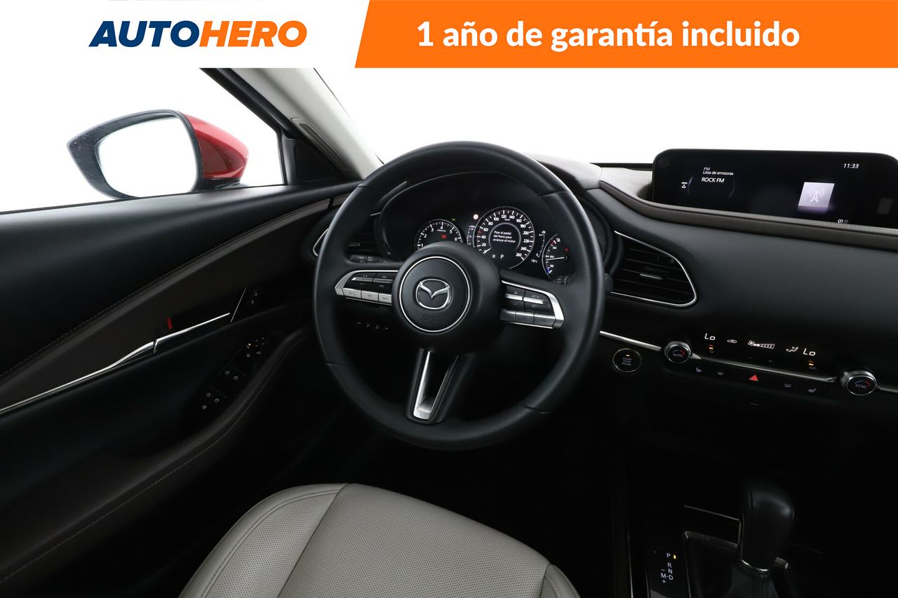 Foto Mazda CX-30 14